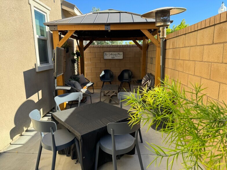 Building Photo - 4798 S Scott Way