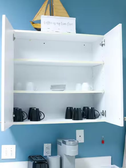 kitchen accessories - 4683 Wild Iris Dr