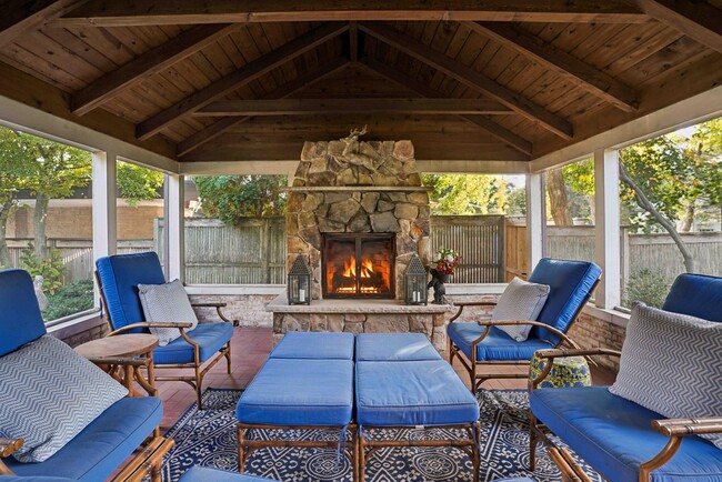 Building Photo - 5969 N Shore Dr