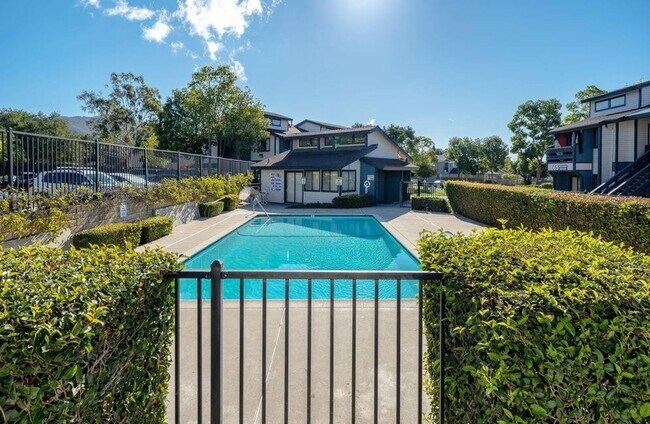 Building Photo - Exceptionally Upgraded First Floor Cedar Creek Condo with Patio by the Pool