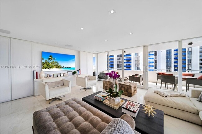 Building Photo - 11 Island Ave