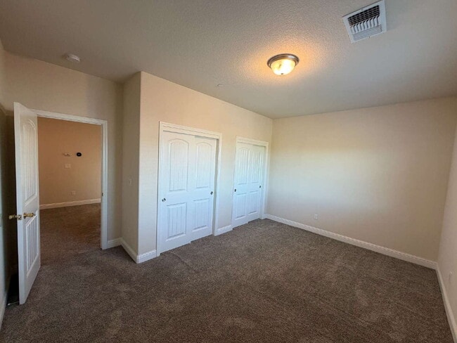 Building Photo - 2494 Valdes Dr