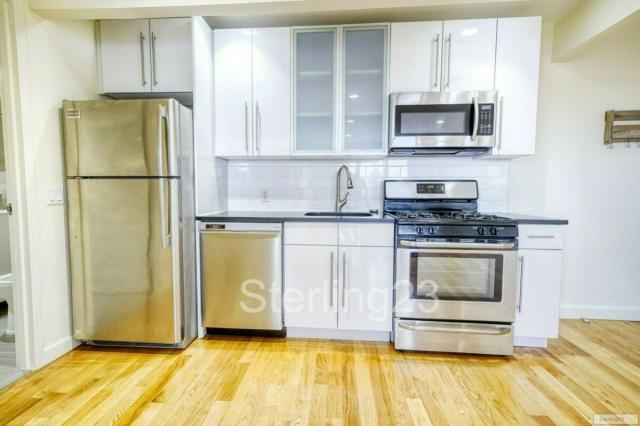 Building Photo - 1 bedroom in ASTORIA NY 11102