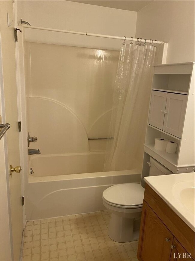 Building Photo - 112 Montview Forest Dr