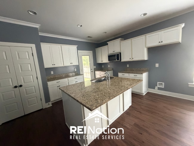 Building Photo - 4BR/2BA Birmingham Rental with Attached 1-Car Garage & Open Kitchen Island