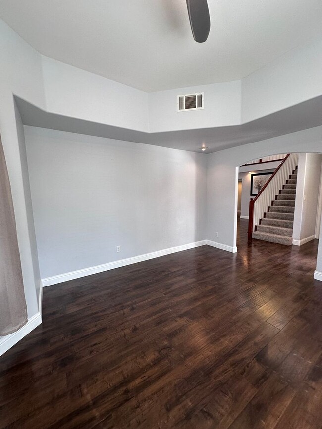Building Photo - 5302 Doble Aguila Way
