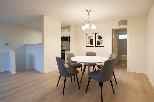 Building Photo - 4248 Whitsett Ave