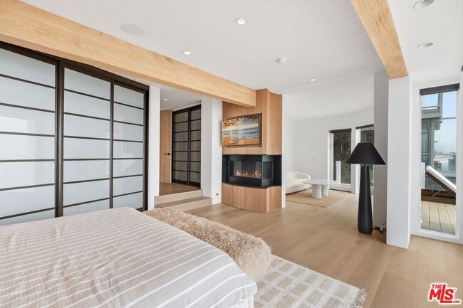 Building Photo - 24112 Malibu Rd