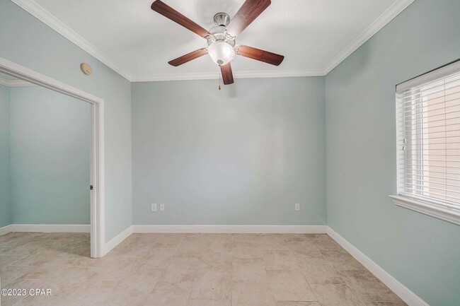 Building Photo - 2400 Grandiflora Blvd