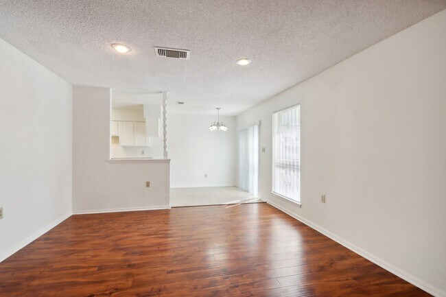 Building Photo - 13411 Creek Springs Dr