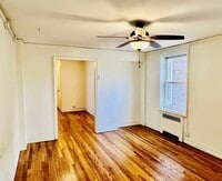 Building Photo - 48 Windle Park