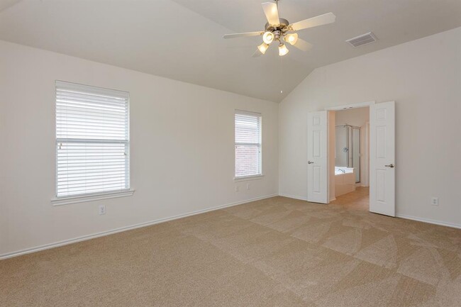 Building Photo - 138 E Spindle Tree Cir