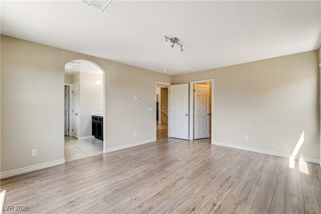 Building Photo - 8983 Melridge Rd