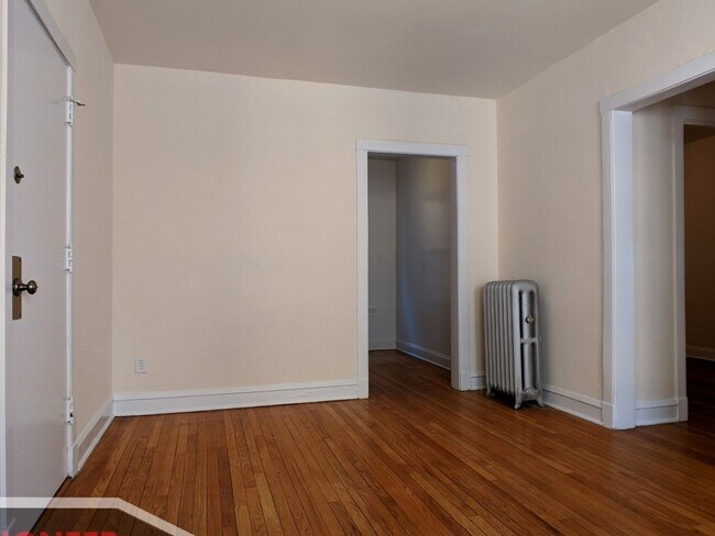Building Photo - 2649 N Spaulding Ave