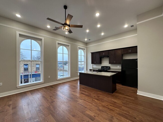 Building Photo - Top of the Line Apartments in Batesville