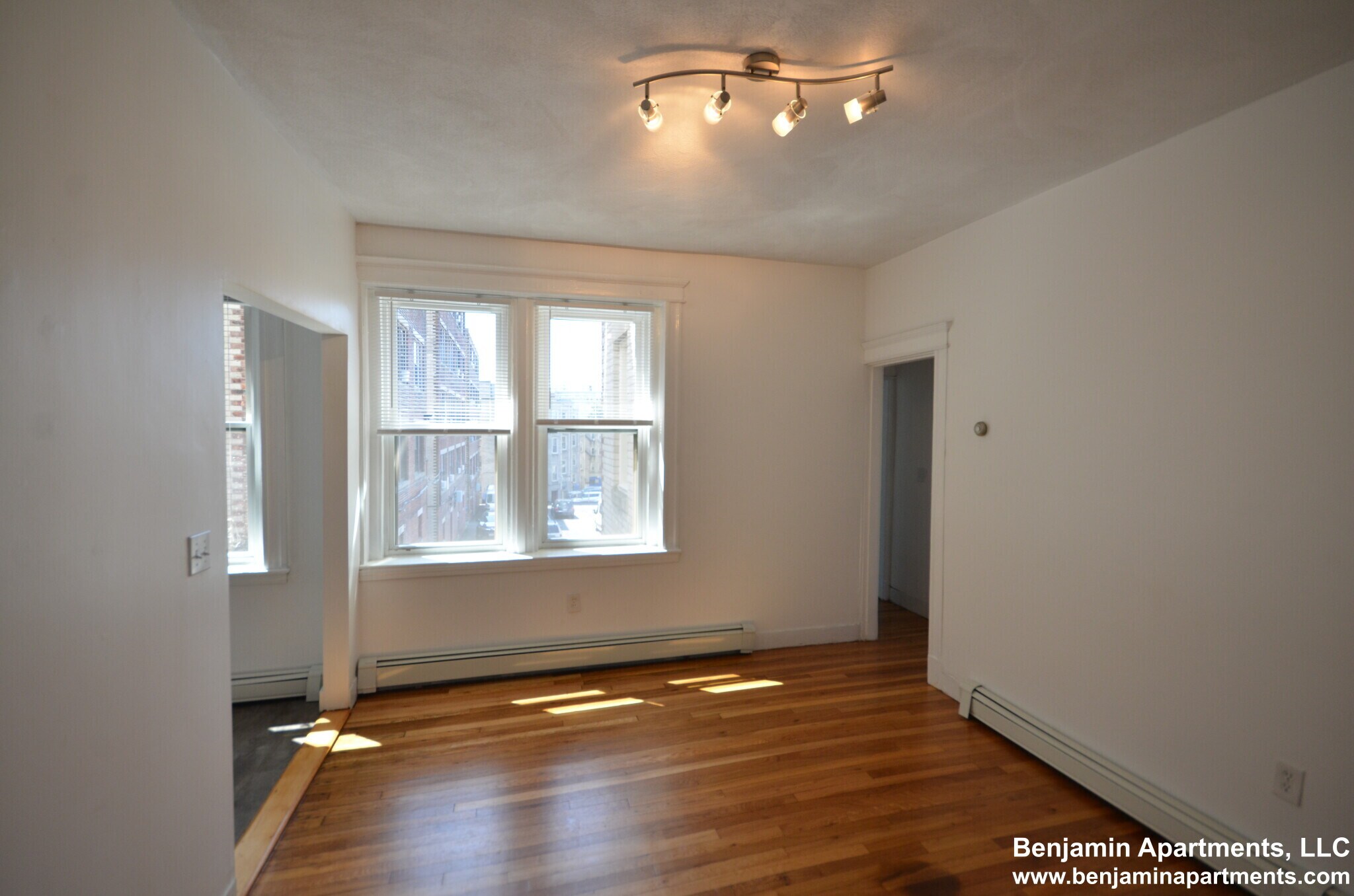 Building Photo - 1641 Commonwealth Ave