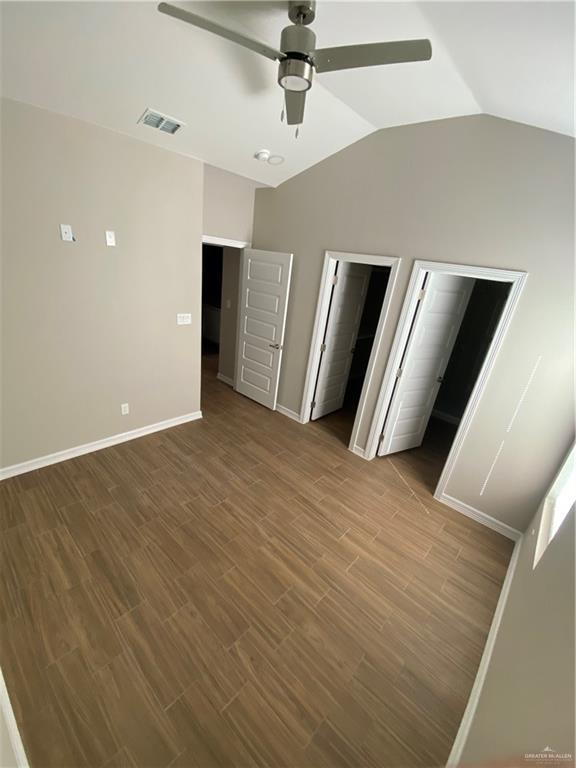 Building Photo - 9 Sparrow Rd