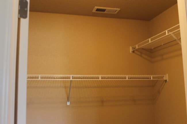 Building Photo - $1742 | 2BR/2BA | Lovely Townhome with a P...