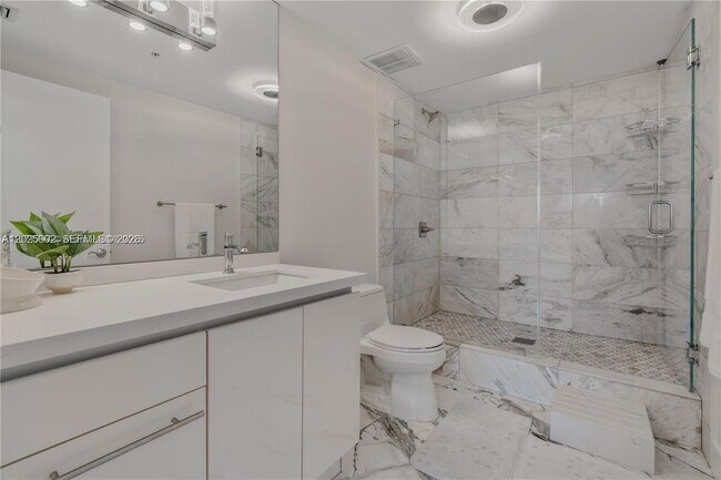 Building Photo - 3400 SW 27th Ave