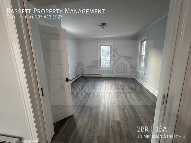 Building Photo - 13 Meridian St