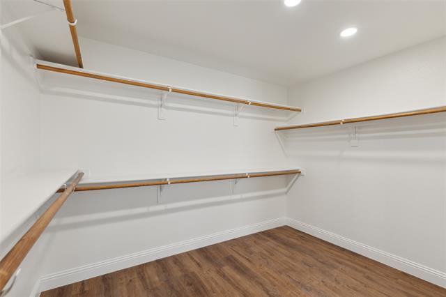 Building Photo - 9913 Hanford Dr