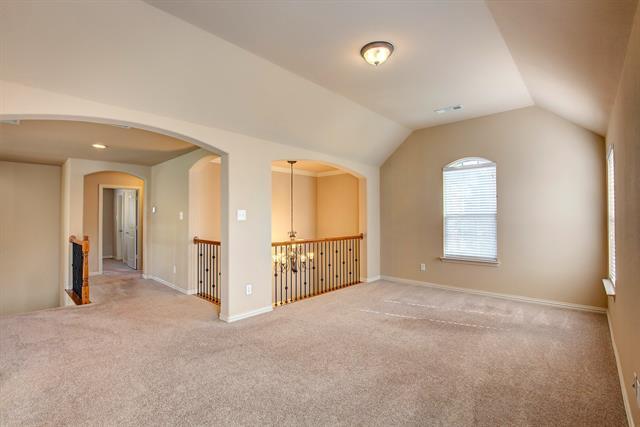 Building Photo - 9017 Hawley Dr