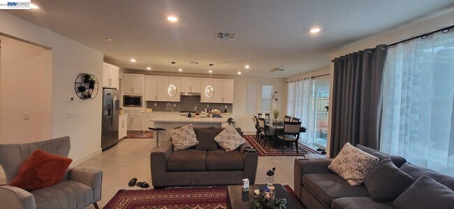 Building Photo - 6716 Anton St