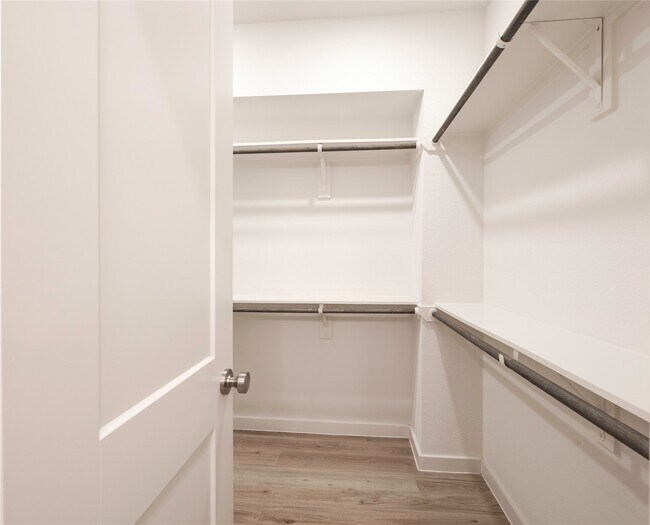 Building Photo - 2517 Appian Wy