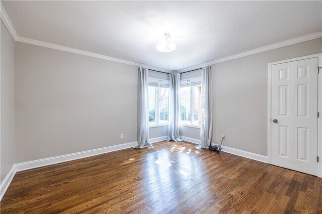Building Photo - 2690 Camden Glen Ct