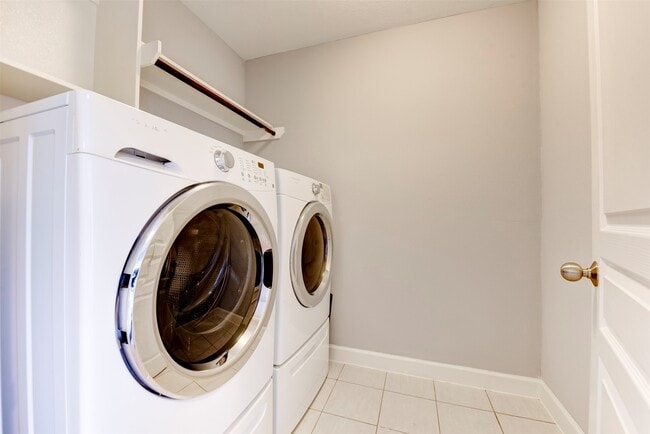 Building Photo - 1811 Wichita St