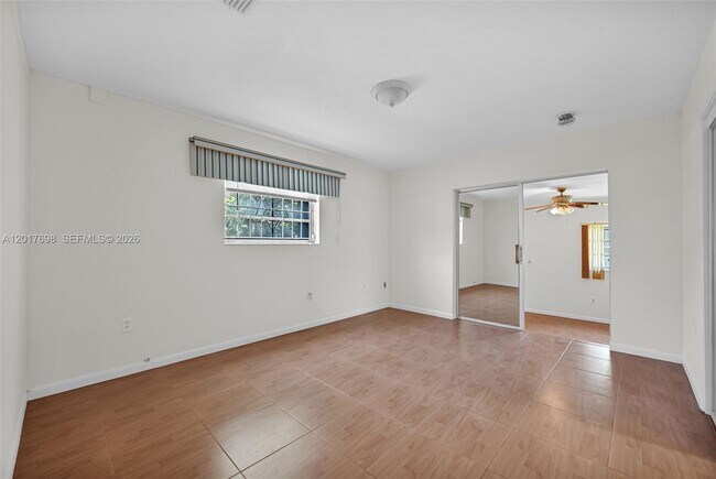 Building Photo - 244 NW 43rd St