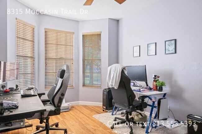 Building Photo - 8315 Moccasin Trail Dr