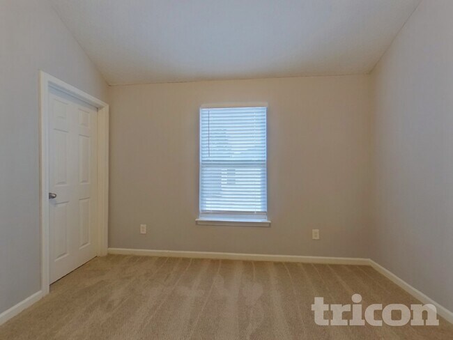 Building Photo - 4247 Arnolds Mill Overpass