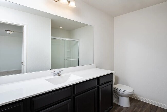 2 bathroom - 19621 Caymus Dr