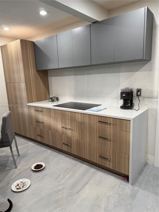 Building Photo - 423 NW 32nd Pl