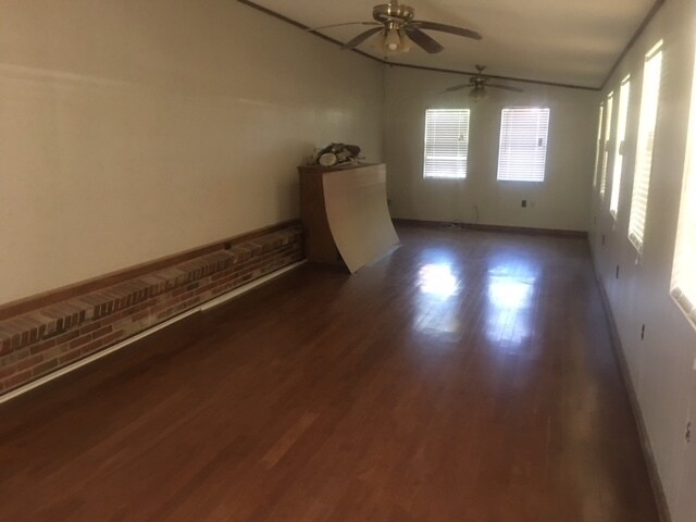 Building Photo - 3/2 Large Bonus Room