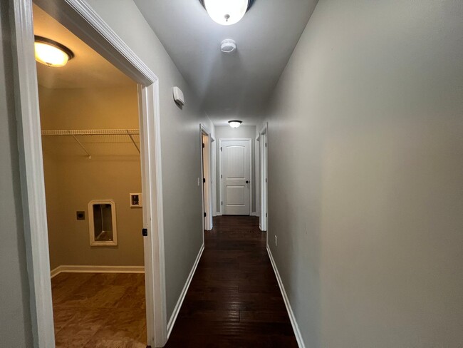 Building Photo - 4 bedroom home in Owens Cross Roads