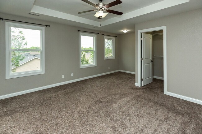 Building Photo - Perfect Single Family Home in Norwalk