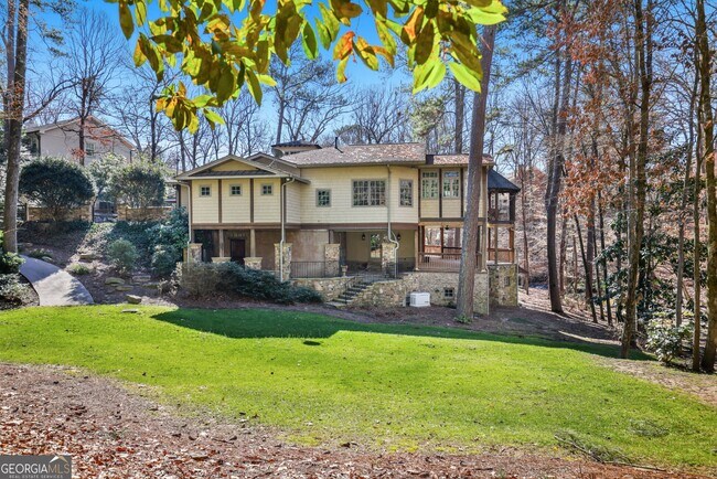 Building Photo - 4421 Paradise Cir SE