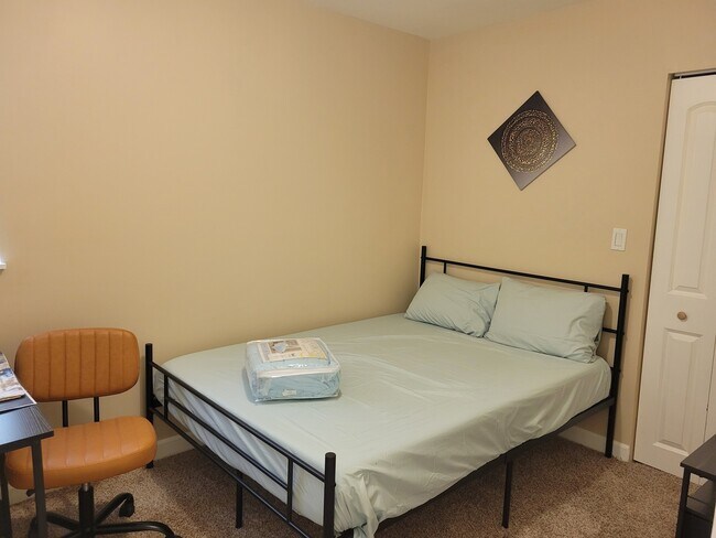 Building Photo - 5831 S Shields Ave