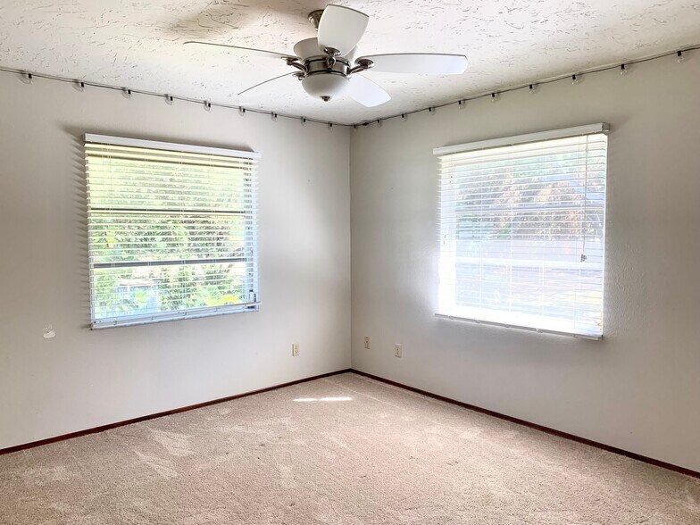 Guest bedroom. - 5203 15th St W