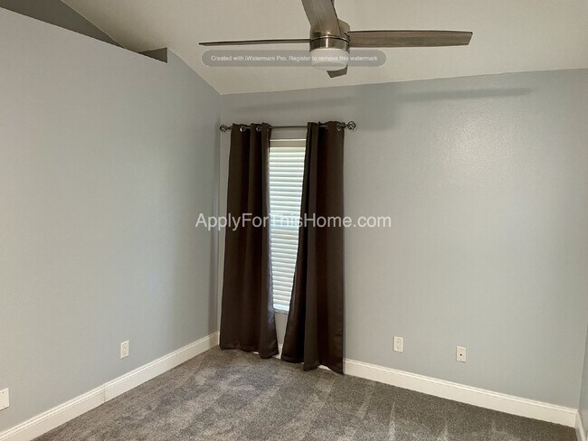 Building Photo - Single Family Home - Nice