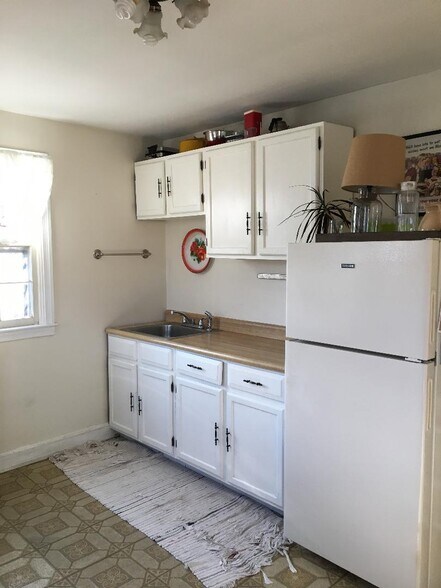 Building Photo - 1417 West 37th Street