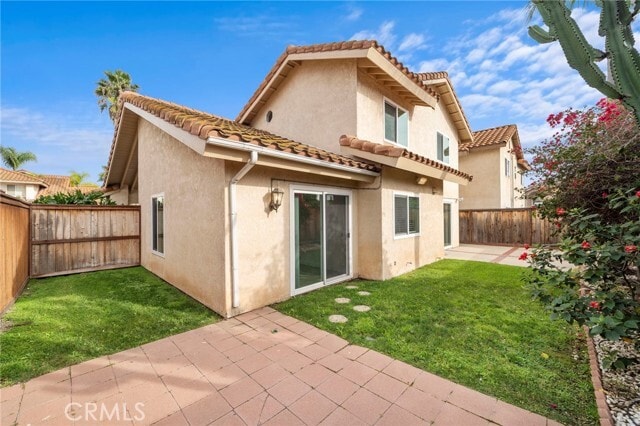 Building Photo - 15 Romero