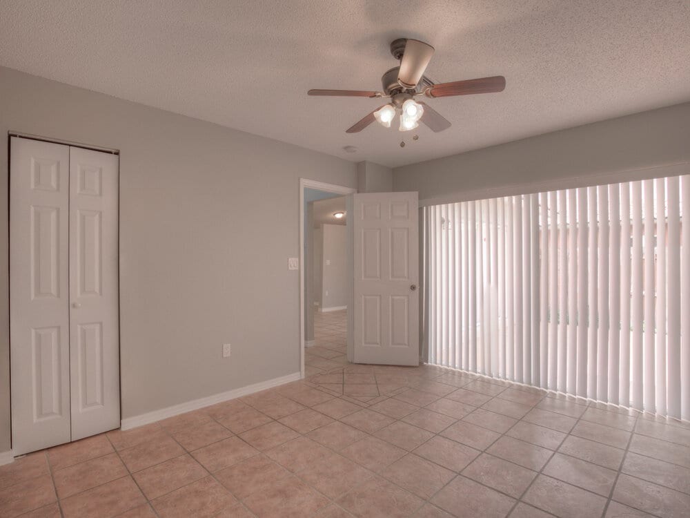 Building Photo - 17881 SW 143rd Ct