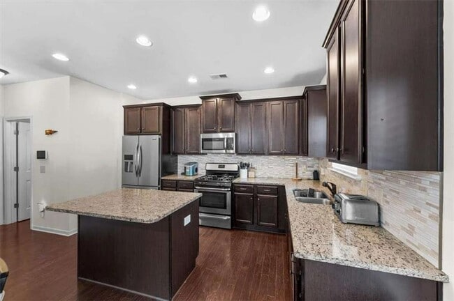 Building Photo - 58 Macland Mill Ct