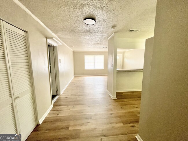 Building Photo - 1595 Winston Dr