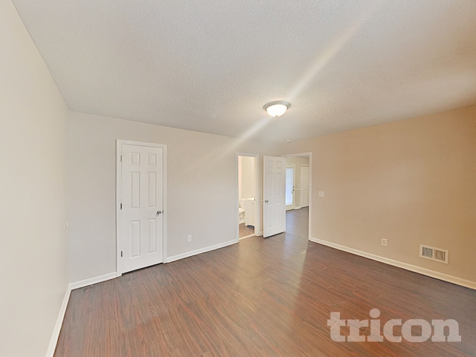 Building Photo - 305 Concourse Dr