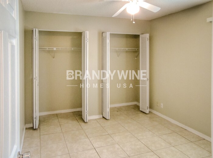Building Photo - 8155 Crosswind Rd