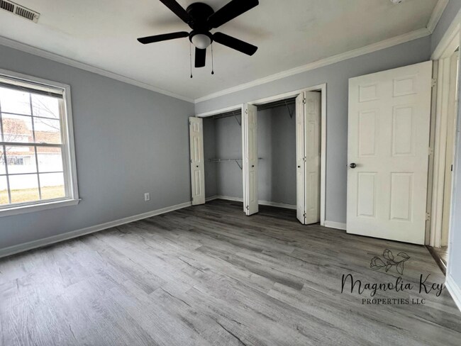 Building Photo - 4850 Southgate Pkwy